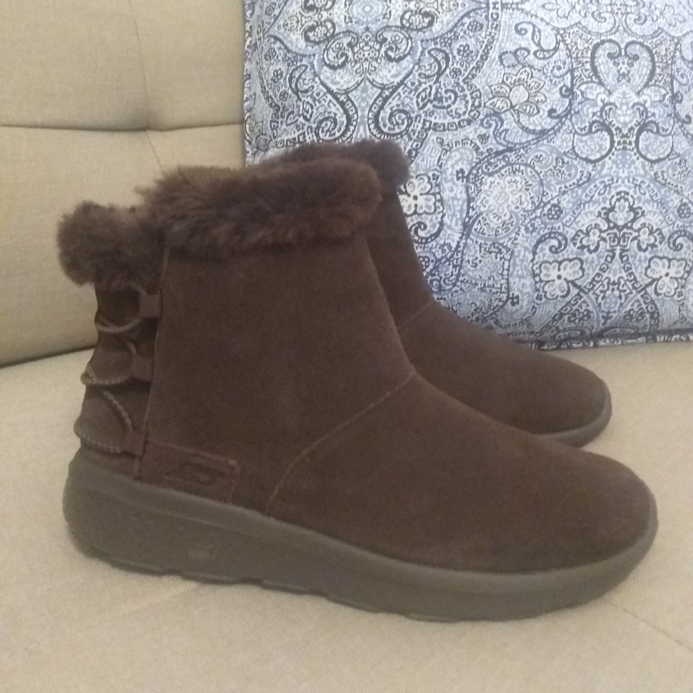 Skechers On-The-Go City 2-Hibernate chocolate winter boots NWOT